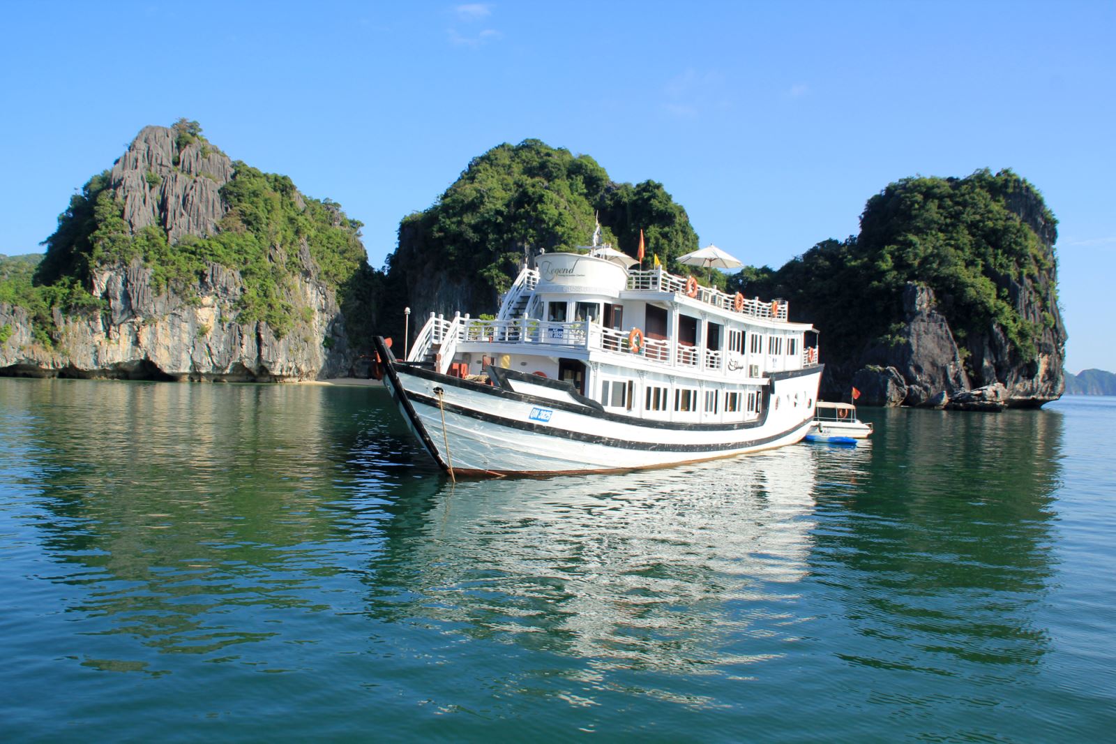 DU THUYEN HA LONG.JPG