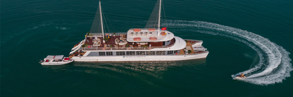 Du thuyền Hạ Long 5 sao Catamaran